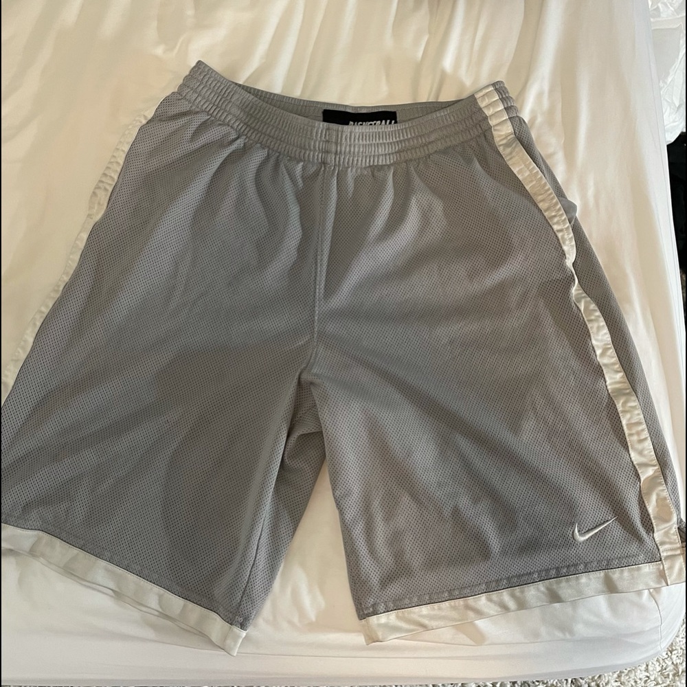 3 pairs of basketball shorts!!